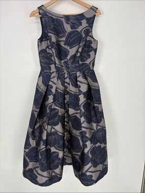 🦜 Eliza J Navy, silver, and Gray Floral Midi  fit and flair Dress